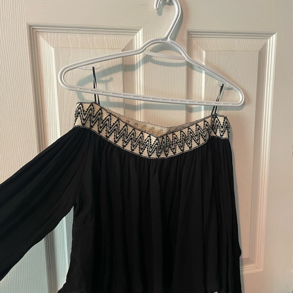 Sage Black and Cream Knit Top